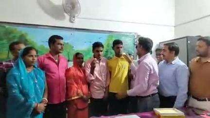 बरकागाँव: बड़कागांव के किशोर कुमार साइंस में बने झारखंड के तीसरे टॉपर, परिवार में खुशी की लहर