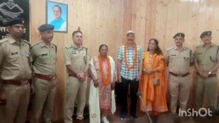 नैनीताल: पुलिस विभाग सेवानिवृत्त हो रहे 02 पुलिस अधिकारियों/कर्मियों को SSP ने पुलिस लाइन में किया सम्मानित