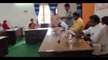 బేతంచర్ల లో నెలకొన్న సమస్యల పరిష్కారానికి కృషి : కమిషనర్ హరిప్రసాద్