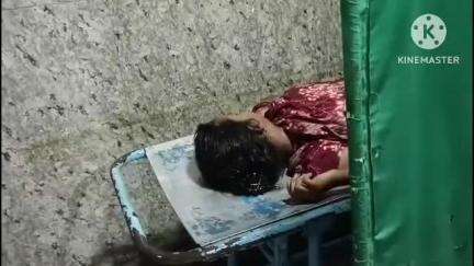 রায়গঞ্জ: কিশোরীর গলায় ফাঁস দেওয়া দেহ উদ্ধারে চাঞ্চল্য রায়গঞ্জের কালীতলায়, মেডিকেলের চিকিৎসকরা তাকে মৃত বলে ঘোষণা করে