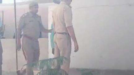 अमृतपुर: करनपुर दत्त की मडैयों में मां-बेटे ने लड़की को मारकर घर में खुरपी से गड्ढा खोदकर गाड़ा, महक आने पर टाप में रखकर फेंका