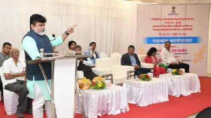रत्नागिरी: कोकण विभागस्तरीय दोन दिवसीय पत्रकार कार्यशाळेचे हॉटेल संगम मध्ये पालकमंत्री डॉ. उदय सामंत यांच्या हस्ते उद्घाटन संपन्न