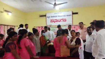 ಹುಣಸಗಿ: ಪಟ್ಟಣದ ಪಟ್ಟಣ ಪಂಚಾಯಿತಿ ಸಭಾಂಗಣದಲ್ಲಿ ಕ್ಷಯ ಮುಕ್ತ ಅಭಿಯಾನ ಕಾರ್ಯಕ್ರಮ