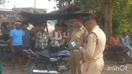 हर्रैया: यातायात पुलिस ने राम जानकी मार्ग पर अवैध ऑटो के खिलाफ चलाया विशेष अभियान, 10 ऑटो का काटा चालान