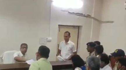 देपालपुर: देपालपुर में फिर ज़मीन कब्ज़े का मामला, पीड़ित किसान ने कलेक्टर से की शिकायत