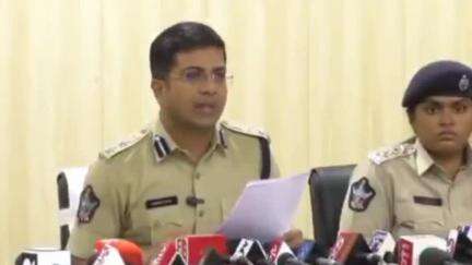 కర్నూలు: కర్నూలు జిల్లాలో అంతర్రాష్ట్ర బెట్టింగ్ ముఠా అరెస్ట్ జిల్లా ఎస్పీ విక్రాంత్ పాటిల్ మీడియాకు వెల్లడి