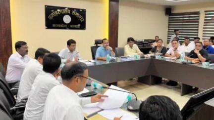 आदित्यपुर गम्हरिया: समाहरणालय में जिला स्तरीय समन्वय समिति की बैठक, किसानों की आय वृद्धि और युवाओं के नियोजन पर चर्चा