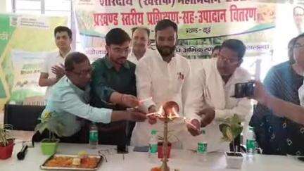 रहुई: रहुई में शारदीय खरीफ महाअभियान के तहत प्रखंड स्तरीय प्रशिक्षण एवं उपादान वितरण कार्यक्रम आयोजित