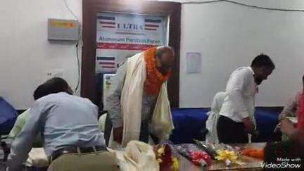 बिक्रमगंज: बिक्रमगंज सम्राट भवन में सेवानिवृत्त सहायक अभियंता कपिल मुनी उपाध्याय का विदाई सह सम्मान समारोह आयोजित हुआ