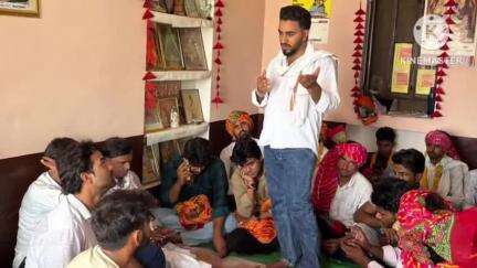 दौसा: दौसा विधायक डीसी बैरवा ने प्रधान पैलेस पर युवक कांग्रेस विधानसभा क्षेत्र दौसा की नवगठित कार्यकारिणी का सम्मान किया