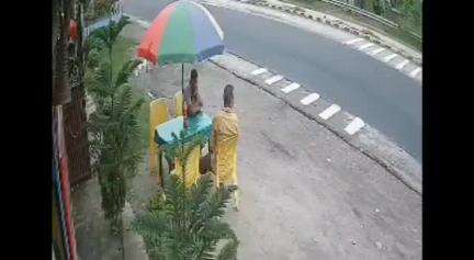 ভৱানীপুৰ আঞ্চলিক কলেজৰ সন্মুখত শোকাবহ পথ দুৰ্ঘটনা,  থিতাতে নিহত এগৰাকী অধিবক্তা