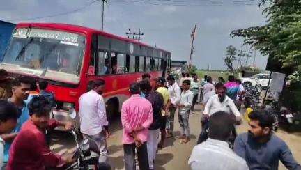 ಜಮಖಂಡಿ: ನಗರದಲ್ಲಿ ಸಾರಿಗೆ ಬಸ್‌ನಲ್ಲಿ ಮಹಿಳೆಯ ಮಾಂಗಲ್ಯ ಸರ ಕಳ್ಳತನ, ಎಲ್ಲರನ್ನ ಚೆಕ್ ಮಾಡಿದ್ರೂ ಸಿಗ್ಲಿಲ್ಲ ಸರ!