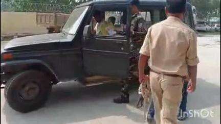 कामडारा: कामडारा पुलिस ने मोबाइल और रुपये चोरी के आरोप में एक युवक को गिरफ्तार कर गुमला जेल भेजा