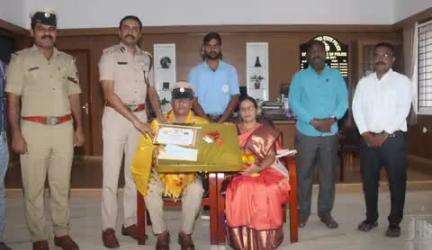 ಕಲಬುರಗಿ: ವಯೋ ನಿವೃತ್ತಿ ಹೊಂದಿದ ಆರ್‌ಎಸ್ಐ ಅರುಣ್ ಕುಮಾರ್‌ಗೆ ನಗರದಲ್ಲಿ ಪೊಲೀಸ್ ಆಯುಕ್ತ ಶರಣಪ್ಪ ಸನ್ಮಾನ