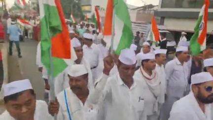 दमोह: भारतीय सेना के शौर्य और पराक्रम के सम्मान में जिला कांग्रेस कमेटी ने दमोह में निकाली 'जय हिंद यात्रा'