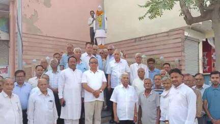 चिड़ावा: चिड़ावा में पूर्व विधायक प्रो. हजारीलाल शर्मा 'मास्टरजी' की 21वीं पुण्यतिथि पर श्रद्धांजलि सभा का आयोजन हुआ