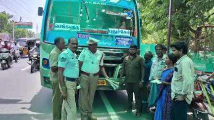 கடலூர்: திருப்பாதிரிப்புலியூரில் அதிக பயணிகளை ஏற்றிச் சென்ற 60 ஆட்டோக்களுக்கு போக்குவரத்து போலீசார் அபராதம் விதிப்பு
