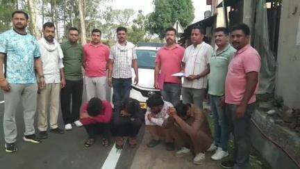 अम्ब: ज्वार में हमीरपुर जिला के 4 युवकों से 65.32 ग्राम चिट्टा किया गया बरामद