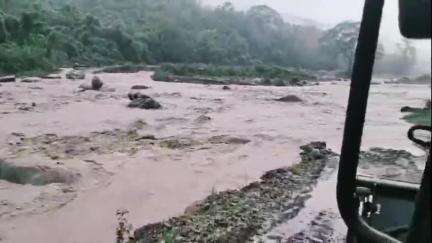 শিলচর: শিলচর-হাফলং সৌরাষ্ট্র সড়কে যাতায়াত স্তদ্ধ,সতর্কবার্তা প্রশাসনের