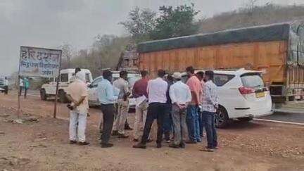जबेरा: जबेरा सिंग्रामपुर में सड़क दुर्घटना रोकने हेतु मैंनिट टीम ने ब्लैक स्पॉटों का निरीक्षण किया
