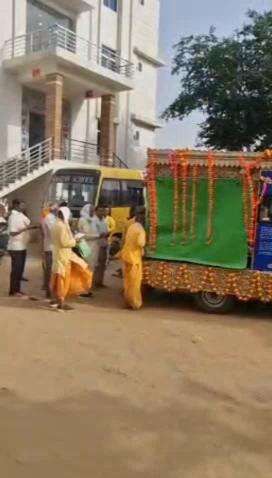 नारायणपुर: चौकी गोरधनपुरा में 700 वर्ष पुरानी दिव्य ज्योति कलश रथ यात्रा का स्वागत किया गया