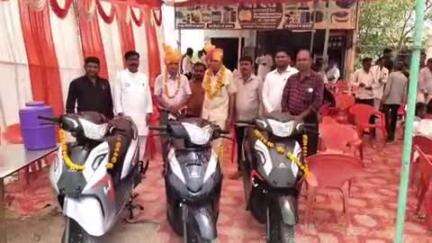अन्ता: श्री देव इन्टरप्राइजेज इलेक्ट्रॉनिक स्कूटी सर्विस सेंटर का अंता में हुआ शुभारंभ