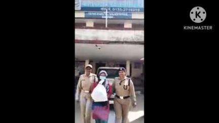 देहरादून: पटेल नगर थाना पुलिस ने एक महिला नशा तस्कर को थाना क्षेत्र से किया गिरफ्तार
