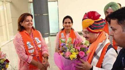 नागौर: नागौर की पूर्व सांसद एवं BJP की प्रदेश उपाध्यक्ष ज्योति मिर्धा ने BJP के राष्ट्रीय अध्यक्ष JP नड्डा का स्वागत किया