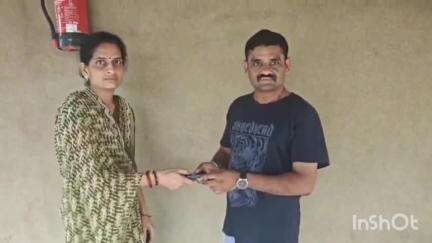 ધારી: ધારીના કાજલ બેન ત્રિવેદીએ ખોવાઈ ગયેલ મોબાઈલ પરત આપીને ઉત્તમ માનવતાનુ ઉદાહરણ.