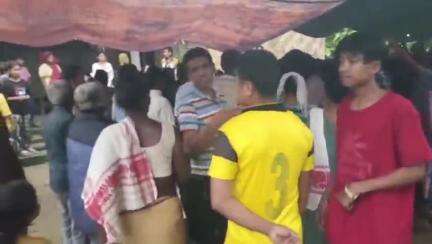 কদম: অৰুণাচলৰ জিৰোত সংঘটিত হোৱা ভয়ংকৰ
ভূমিস্খলনৰ ঘটনাত অকালতে প্ৰাণ হেৰুৱালে  চিয়াজুলী অঞ্চলৰ এহাল যুৱক,যুৱতীয়ে