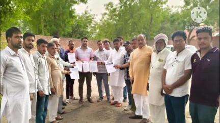 नोहर: श्री गौशाला की कृषि भूमि को सिंचाई के लिए गिनानी का पानी पुनः उपलब्ध कराने की मांग, उपखंड अधिकारी को सौंपा ज्ञापन