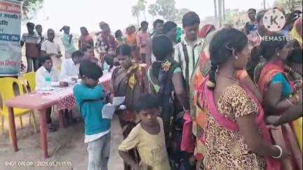 नवादा: नवादा के सोनसिहारी पंचायत के महादलित टोला भोला बीघा गांव में डॉक्टर अंबेडकर समग्र सेवा शिविर का आयोजन हुआ