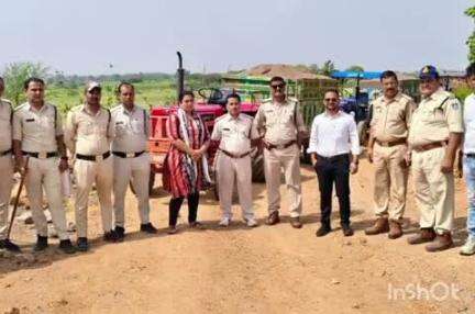 देवास नगर: बाराती बनकर पहुंचे माइनिंग विभाग के अधिकारी, फतेहगढ़ घाट से राजस्व, खनिज और पुलिस की संयुक्त टीम ने पकड़ा अवैध रेत