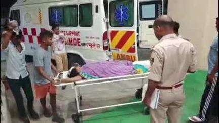 बिहार: पतासंग गांव के पास बाइक सवार ने महिला को मारी टक्कर, महिला समेत 3 घायल