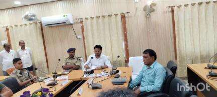 मधुबनी: बकरीद पर्व शांतिपूर्ण मनाने हेतु जिला स्तरीय शांति समिति की बैठक जिलाधिकारी की अध्यक्षता में हुई