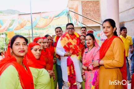 सरकाघाट: रखोटा में निकली तिरंगा यात्रा, जिप सदस्य चंद्रमोहन सहित अन्य संस्थाओं ने सेना को किया नमन