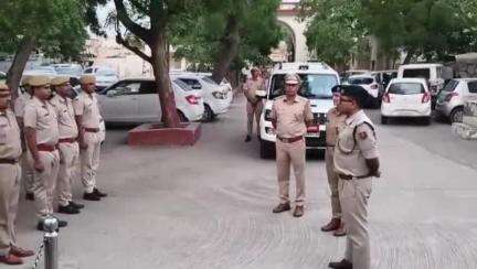 हनुमानगढ़: हनुमानगढ़ जिला पुलिस अधीक्षक हरिशंकर ने टाउन थाना का किया औचक निरीक्षण, नशा व जुआ सट्टा के खिलाफ जीरो टॉलरेंस निर्देश