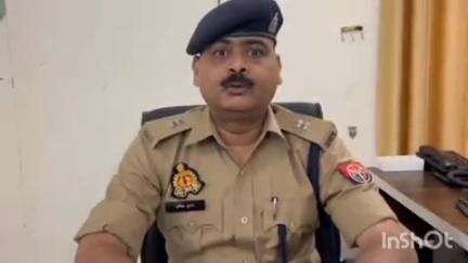 रॉबर्ट्सगंज: पुलिस लाइन में एडिशनल एसपी ने बताया, शक्ति नगर के बांसी गांव में आपसी रंजिश में चार लोगों ने की युवक की हत्या