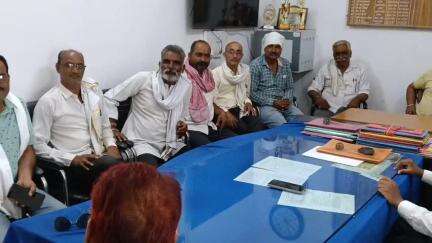पिपरिया: पिपरिया मंडी में खरीदी बंद होने से किसान परेशान, अनुविभागीय अधिकारी को सौंपा ज्ञापन