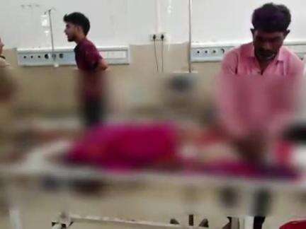 फतेहपुर: कल्यानपुर के NH2 में इरिक्शा की टक्कर से बाइक सवार मां-बेटा गंभीर रूप से घायल, अस्पताल में भर्ती