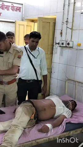 बयाना: बयाना में एक्सप्रेस ट्रेन में बेहोश मिला यात्री, गंभीर हालत में हायर सेंटर किया गया रेफर