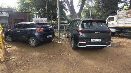 காரைக்குடி: குன்றக்குடி காவல் நிலையத்தில் சொகுசு காரில் வலம் வந்து 2 ஆண்டுகளாக 40-க்கும் மேற்பட்ட வீடுகளில் திருடிய நபர் கைது