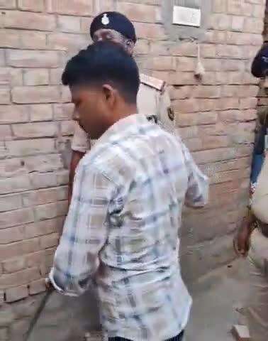 मांझी: मांझी पुलिस ने गुर्रदाहां कला गांव में की कुर्की जब्ती, हत्या मामले का आरोपी फरार