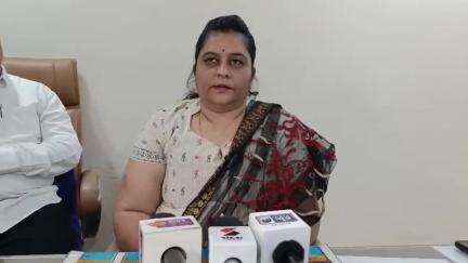 જામનગર શહેર: જામનગરમાં JMCની સ્માર્ટ ઇંગ્લીશ મીડીયમ સ્કૂલ માત્ર ગપગોળા... શું બોલ્યા ફાલ્ગની પટેલ