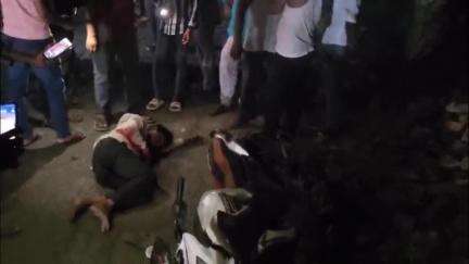 ज़मानिया: हेतिमपुर गांव के पास राष्ट्रीय राजमार्ग पर अनियंत्रित होकर बाइक सवार गिरा, गंभीर रूप से घायल