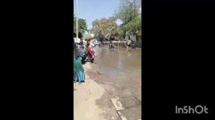 અમદાવાદ શહેર: નિકોલ ગામ પાસે ગટર વારંવાર ઉભરાતા સ્થાનિકો પરેશાન #jansamasya