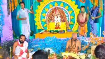 ବିଜେପୁର: ବରପାଲି ଠାରେ ଶୀତଳ ଷଷ୍ଠୀ ମହୋତ୍ସବ ରେ ହଜାର ହଜାର ଲୋକଙ୍କ ସମାଗମ, ପ୍ରତିକ୍ରିୟା ରଖିଲେ ଶ୍ରଦ୍ଧାଳୁ