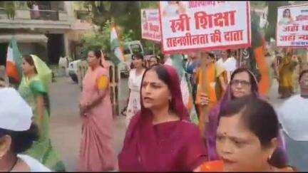 मुरैना नगर: देवी अहिल्याबाई होलकर की 300वीं जयंती पर भाजपा ने शहीद स्मारक से बिस्मिल चौराहा तक निकाली भव्य शोभायात्रा