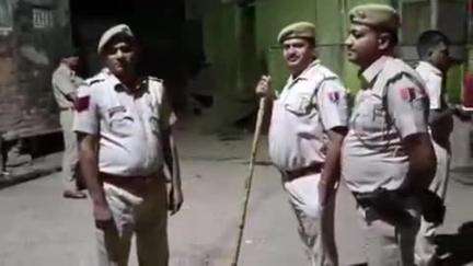 करौली: चटीकना मोहल्ले में एक ही समुदाय के लोगों के बीच पथराव में एक की मौत, क्षेत्र में फैली सनसनी, मौके पर पुलिस बल तैनात