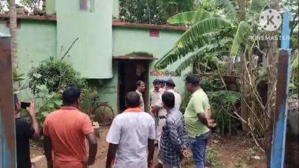 ଢେଙ୍କାନାଳ ସଦର: ଢେଙ୍କାନାଳ ଜିଲ୍ଲା ଗଁଦିଆ ଥାନା ମନ୍ଦାର ଗ୍ରାମରେ ଡକାୟତି, ଆରକ୍ଷୀ ଅଧିକ୍ଷକଙ୍କ ସମୀକ୍ଷା
